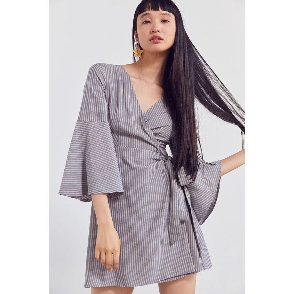 Ecote OU Wrap Dress Womens Size Medium Blue/Tan Striped Bell Sleeve V-Neck 90s - Picture 1 of 11